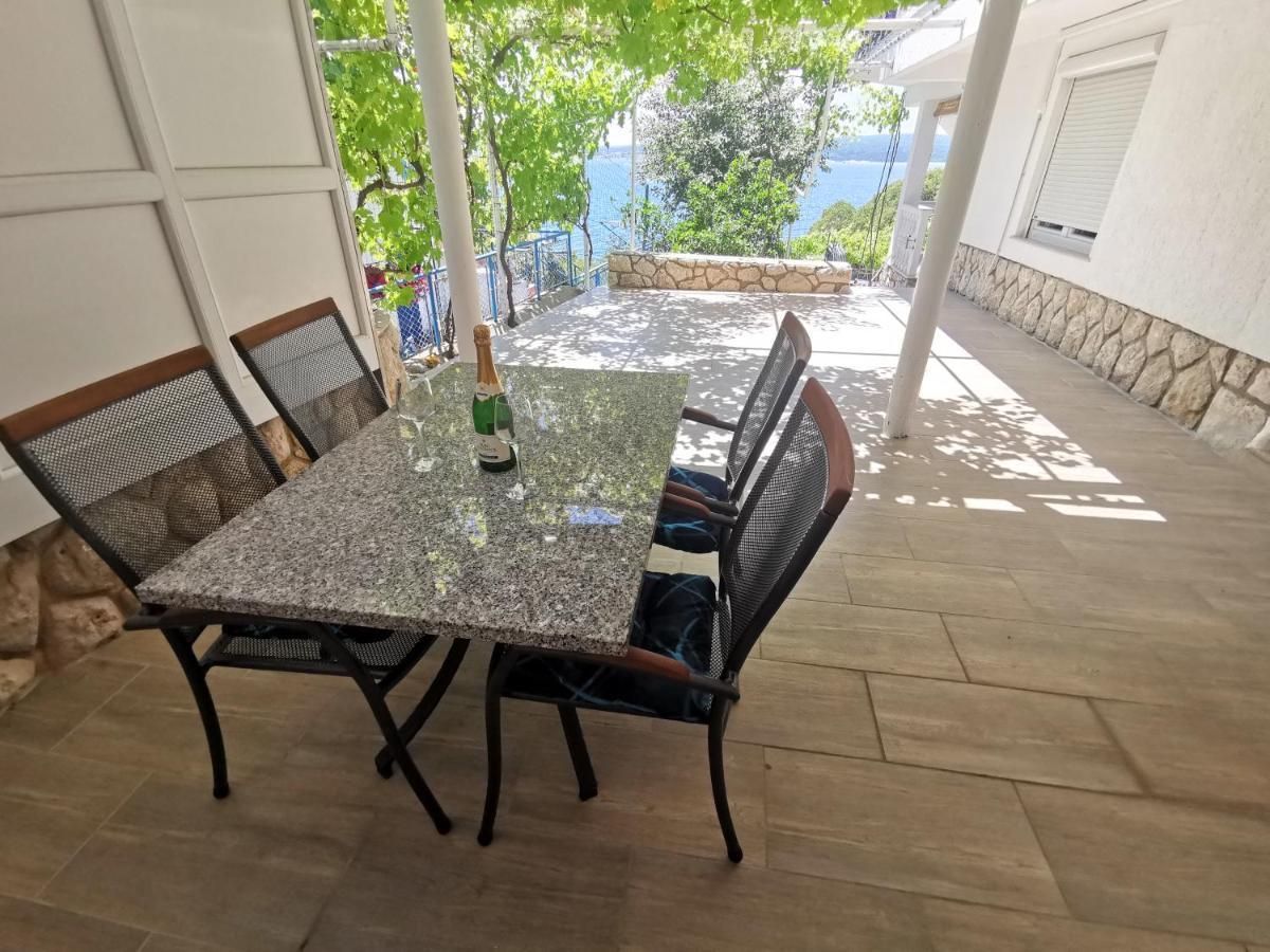 Apartments Niko Драмал Екстериор снимка